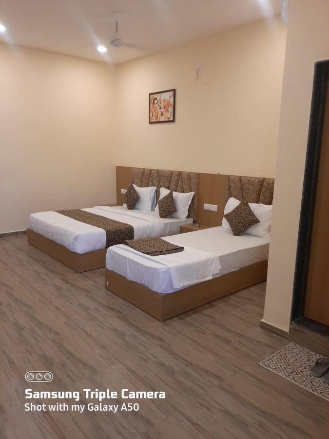 Hotel Fun Park Sanand Экстерьер фото